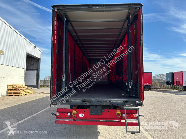 نصف مقطورة Schmitz Cargobull Curtainsider...