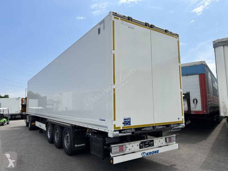 Semitrailer Krone SDK27 Dryliner Koffer...
