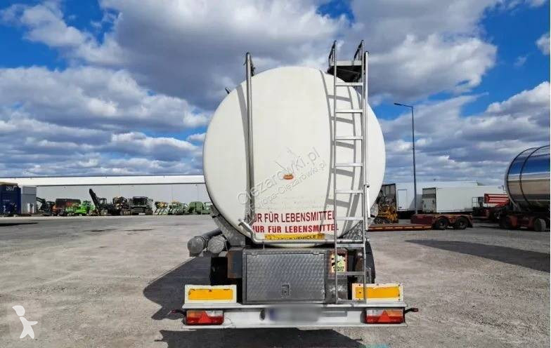 Semitrailer Wielton 36 t food cistern / 3 chambers