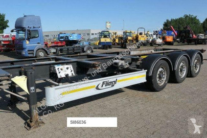 Semi remorque porte engins Fliegl