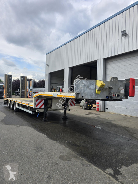 Semitrailer MAX Trailer