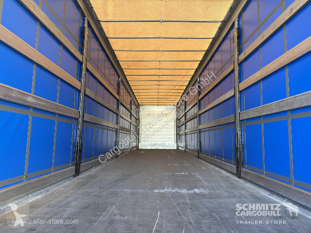 Semitrailer Schmitz Cargobull Curtainsider...