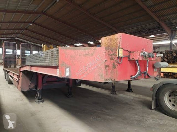 Semi remorque porte engins Castera