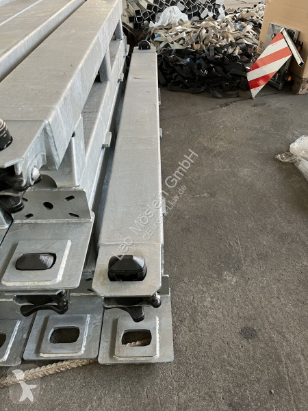 Semitrailer    Ausgleichsbock für...