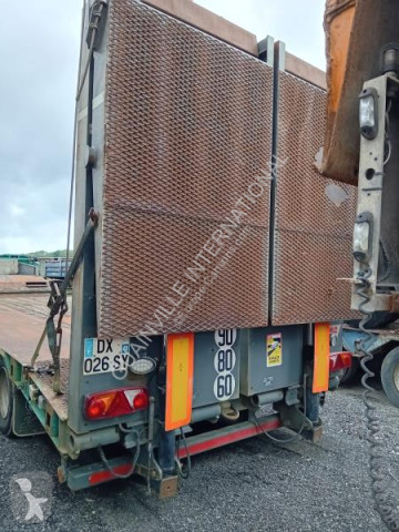 Semi remorque porte engins Castera