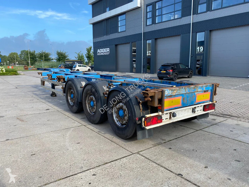 Semitrailer Renders Container chassis /...
