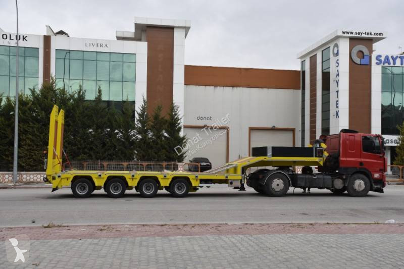 نصف مقطورة Donat 4 axle hydraulic lowbed...