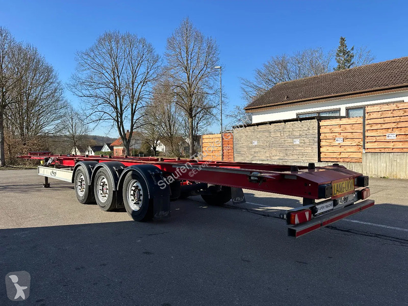 Semitrailer Fliegl Containerchassis für 2...