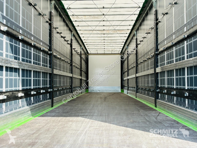 Semitrailer Berger Curtainsider Standard Getränke