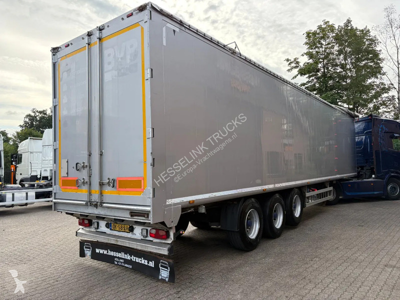 Semi reboque Kraker trailers 92m3, Walking...