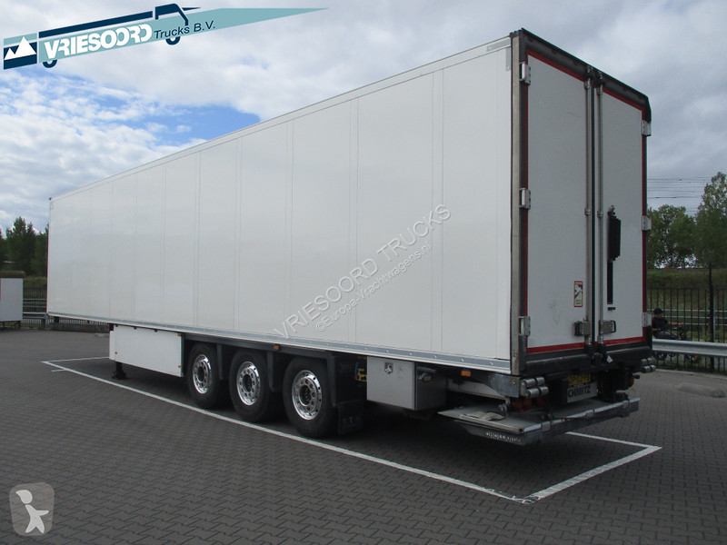 Semitrailer Schmitz Cargobull N/A SCB*S3B