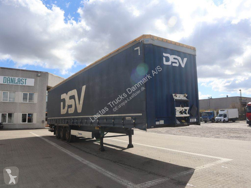 Semitrailer Krone 3 axle curtainside trailer