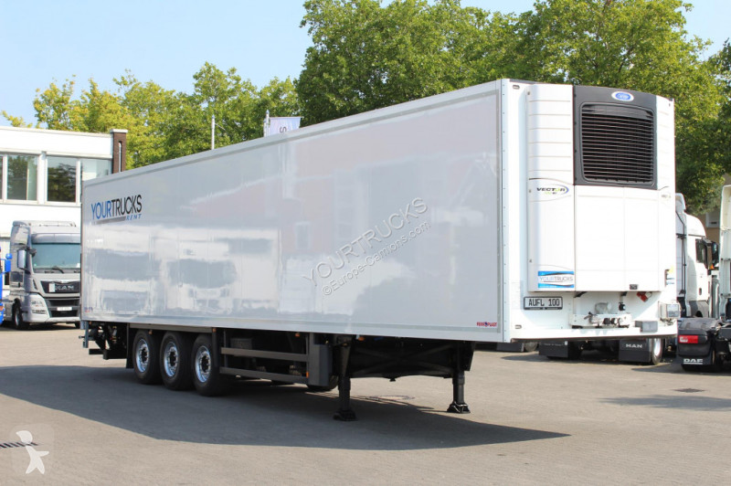 Semitrailer Schmitz Cargobull   Carrier Vector...