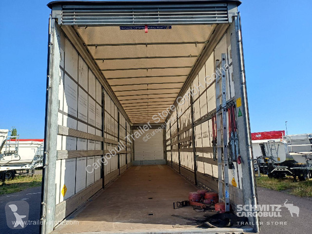 Semitrailer Schmitz Cargobull Curtainsider Mega...
