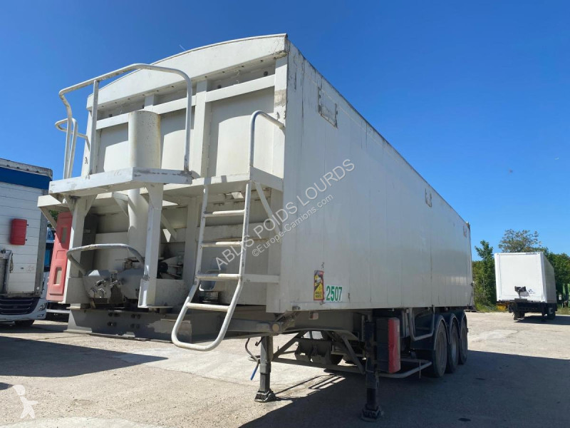 Semitrailer Stas