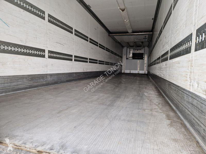 نصف مقطورة Schmitz Cargobull  FRIGORIFIQUE + HAYON