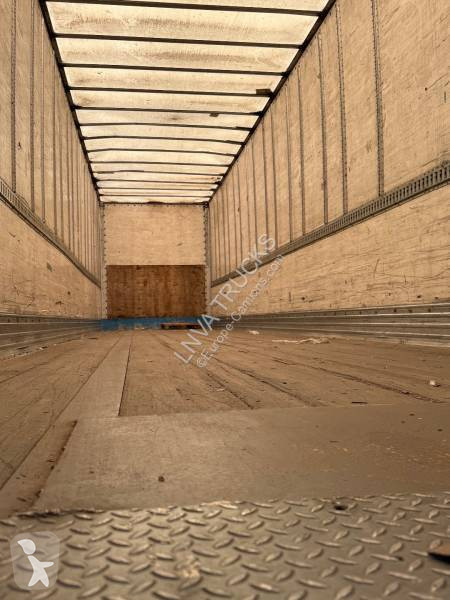 نصف مقطورة Fruehauf