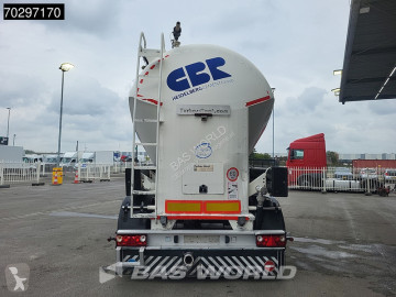 Tanker semi-trailer