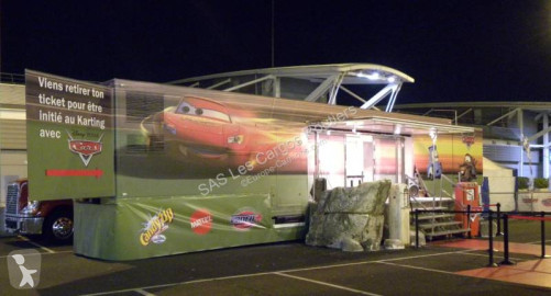 في المناسبات Corus Trailers