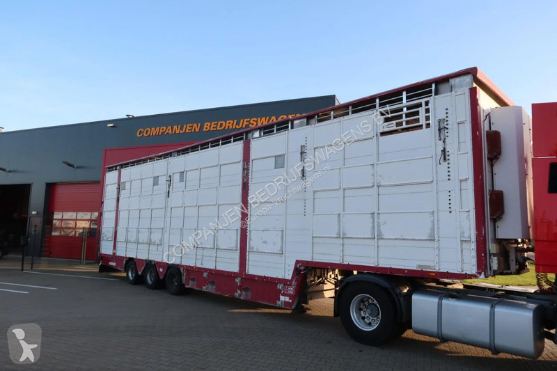 نصف مقطورة Pezzaioli SBA 31 - Cattle Transport