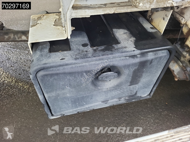Semi remorque  SVM 39000L Liftachse Cement