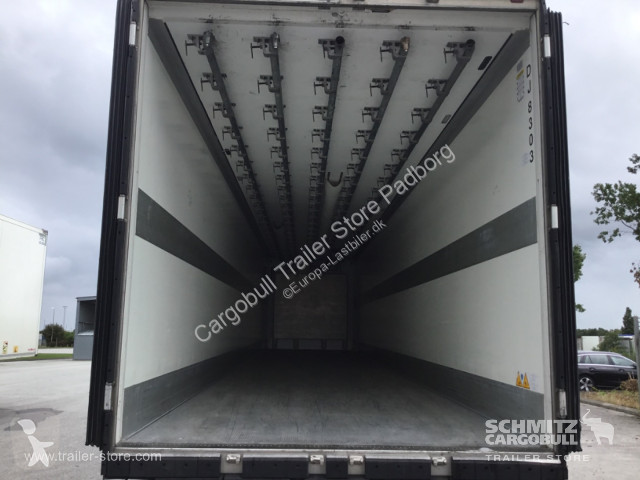 نصف مقطورة Schmitz Cargobull Tiefkühler...