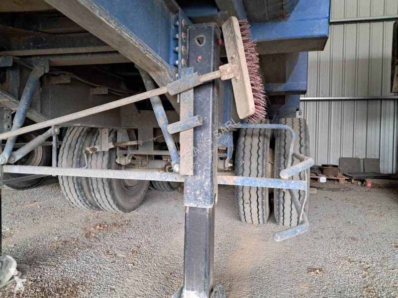 نصف مقطورة Trailor