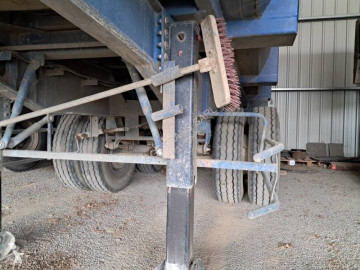 Semiremorca benă Trailor