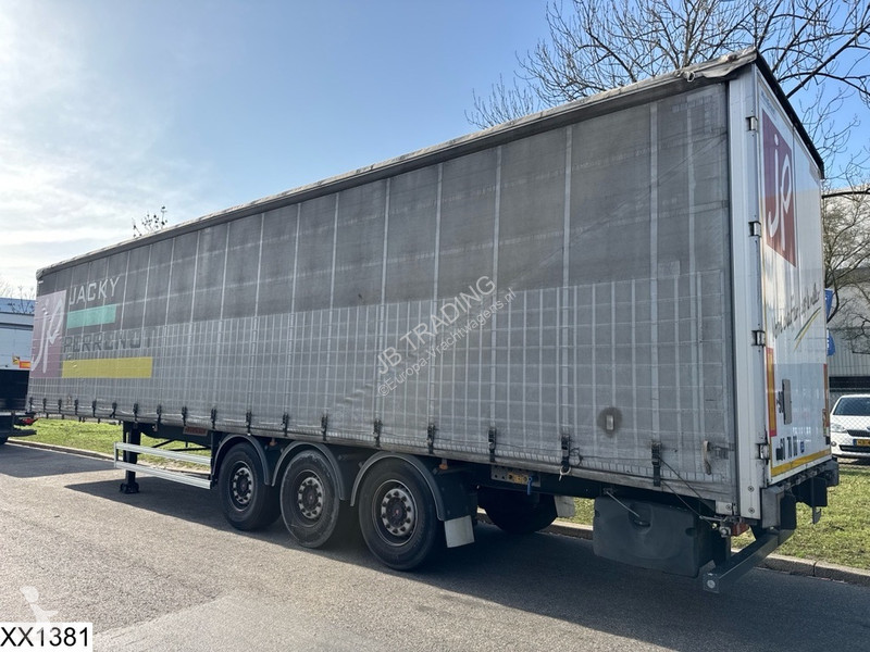 Semirremolque Fruehauf Tautliner Lift axle