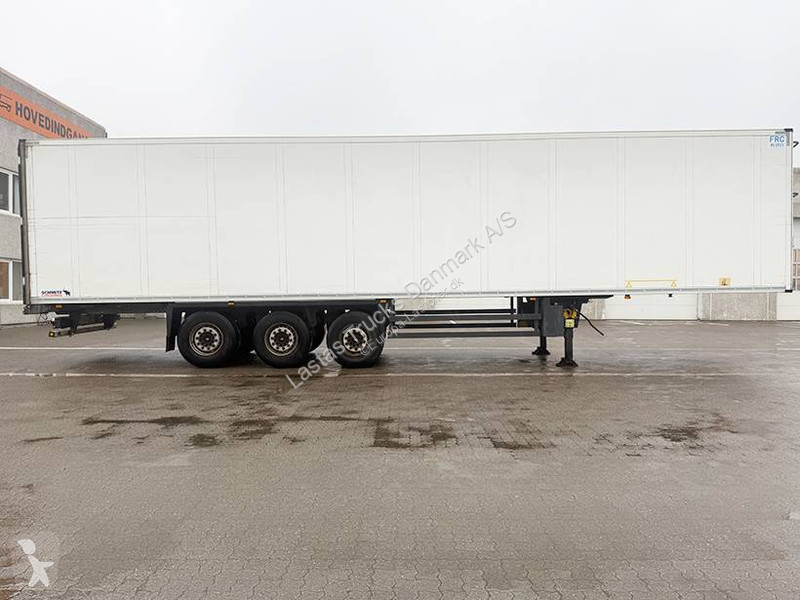نصف مقطورة Schmitz Cargobull Refrigerated...