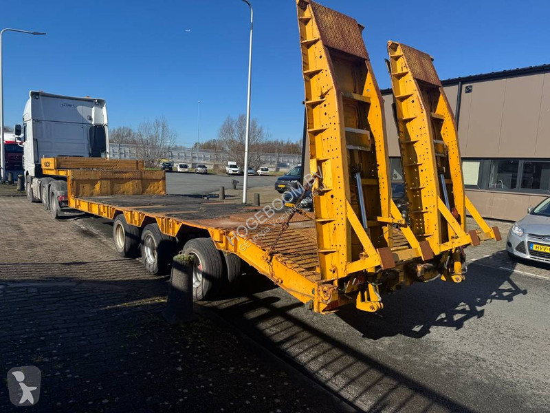 Semi remorque  mitteltal 3 axel low bed steel...