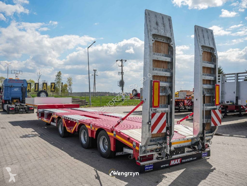 Náves MAX Trailer Semi | 3 axle | Radmulden