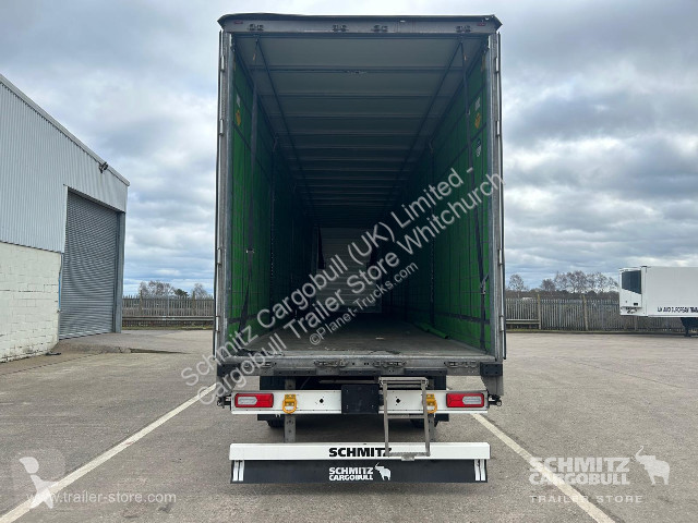 نصف مقطورة Schmitz Cargobull Curtainsider...