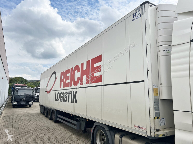 Semirimorchio Schmitz Cargobull SKO 24/L-13.4...