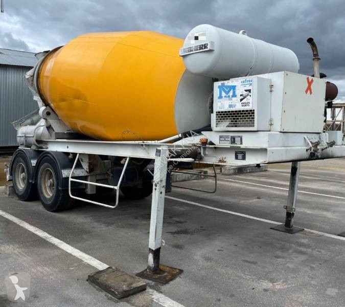 نصف مقطورة Liebherr S2P21B