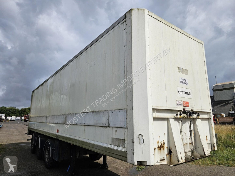 Semi remorque  Closed box - 3x steering axle...