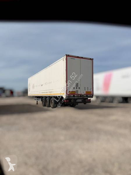 نصف مقطورة Lecitrailer
