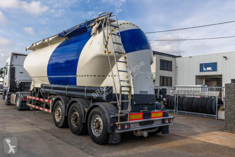 نصف مقطورة Feldbinder  EUT 40.3- 40.000 L...