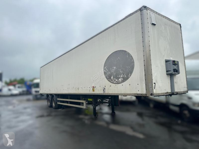 نصف مقطورة Fruehauf