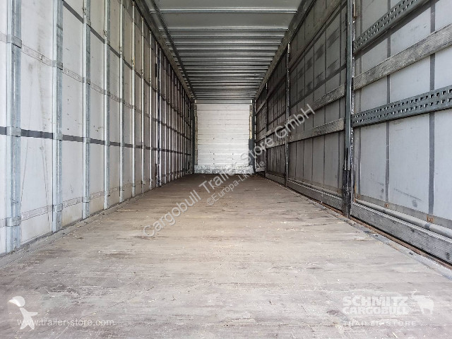 نصف مقطورة Schmitz Cargobull Curtainsider Mega...