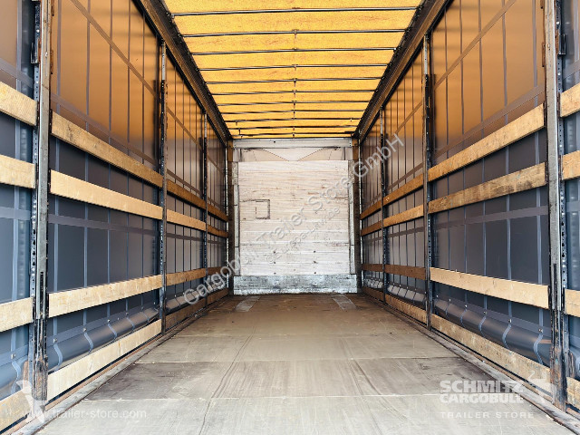 Návěs Schmitz Cargobull Curtainsider Mega Getränke