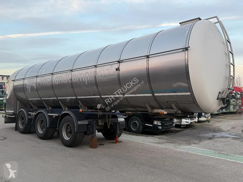 Oplegger Burg BPO 15-30 RGZXX + RMO MILK 35.300...