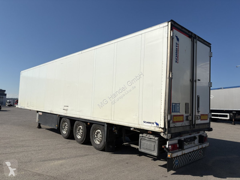 نصف مقطورة Schmitz Cargobull SCB S3B...
