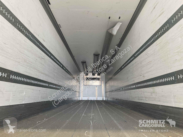 Полуремарке Schmitz Cargobull Reefer Standard