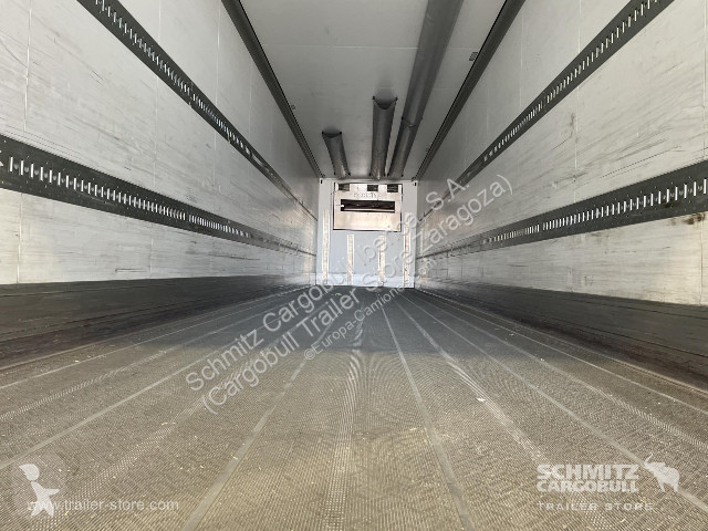 نصف مقطورة Schmitz Cargobull Reefer Standard
