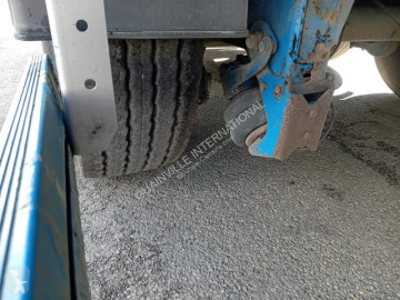 نصف مقطورة حاوية Benalu
