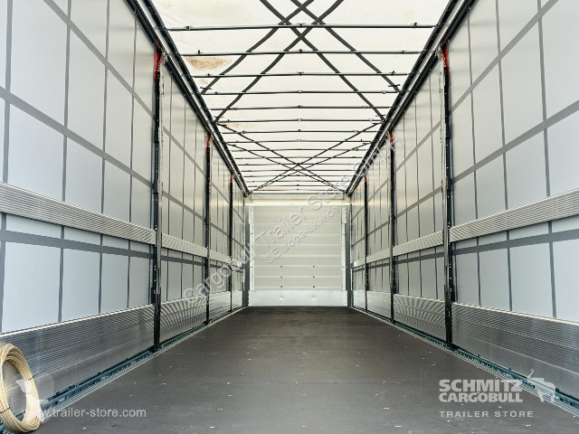 نصف مقطورة Berger Curtainsider Standard Getränke