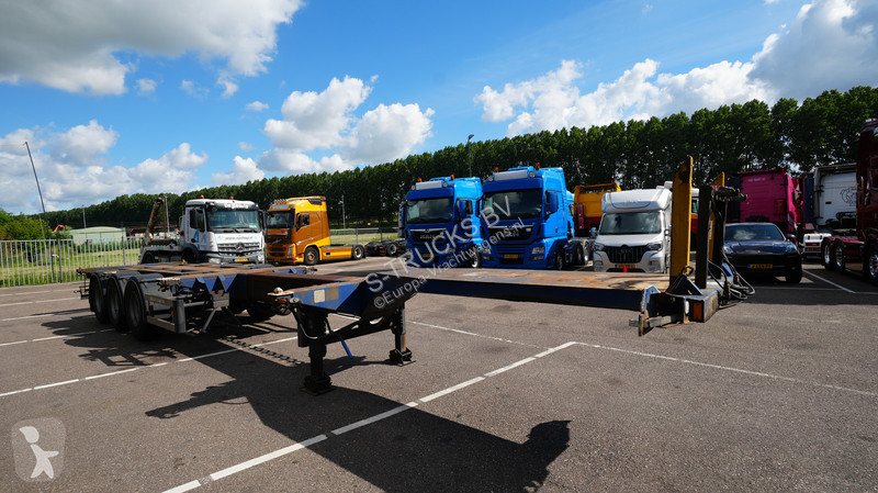 Oplegger D-TEC 3 axle container chassis...