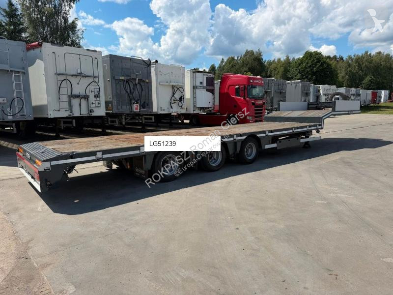 Náves na prepravu strojov Nooteboom Low Loader...