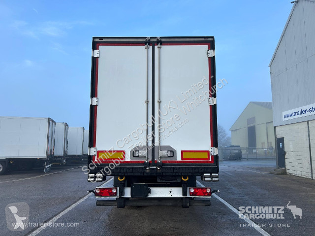 Oplegger Schmitz Cargobull Reefer Standard